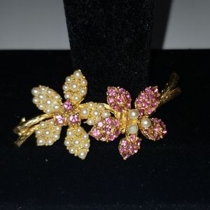 Vintage flower brooch